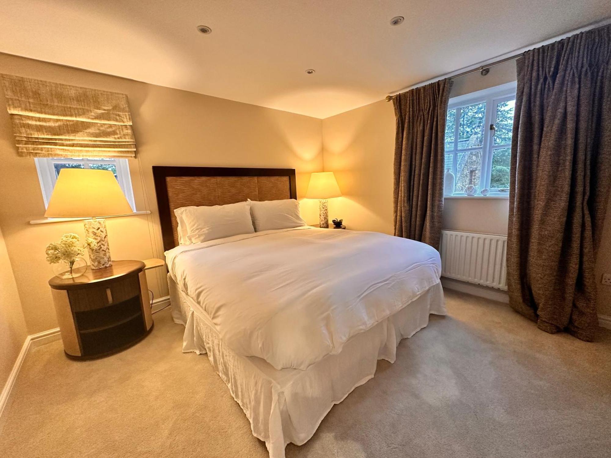 치펜햄 Cotswolds Retreat - Bath & Castle Combe - Hot Tub 빌라 외부 사진